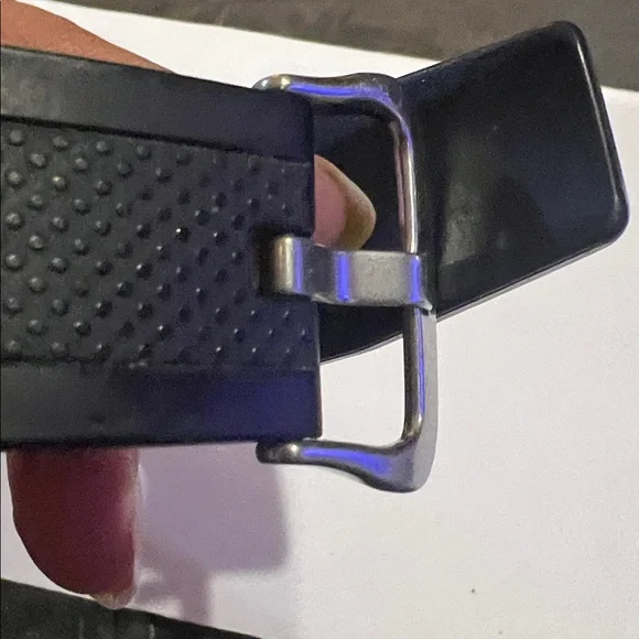 Casio G-Shock G-Steel GST-B100-1A shock resistant - Picture 11 of 12